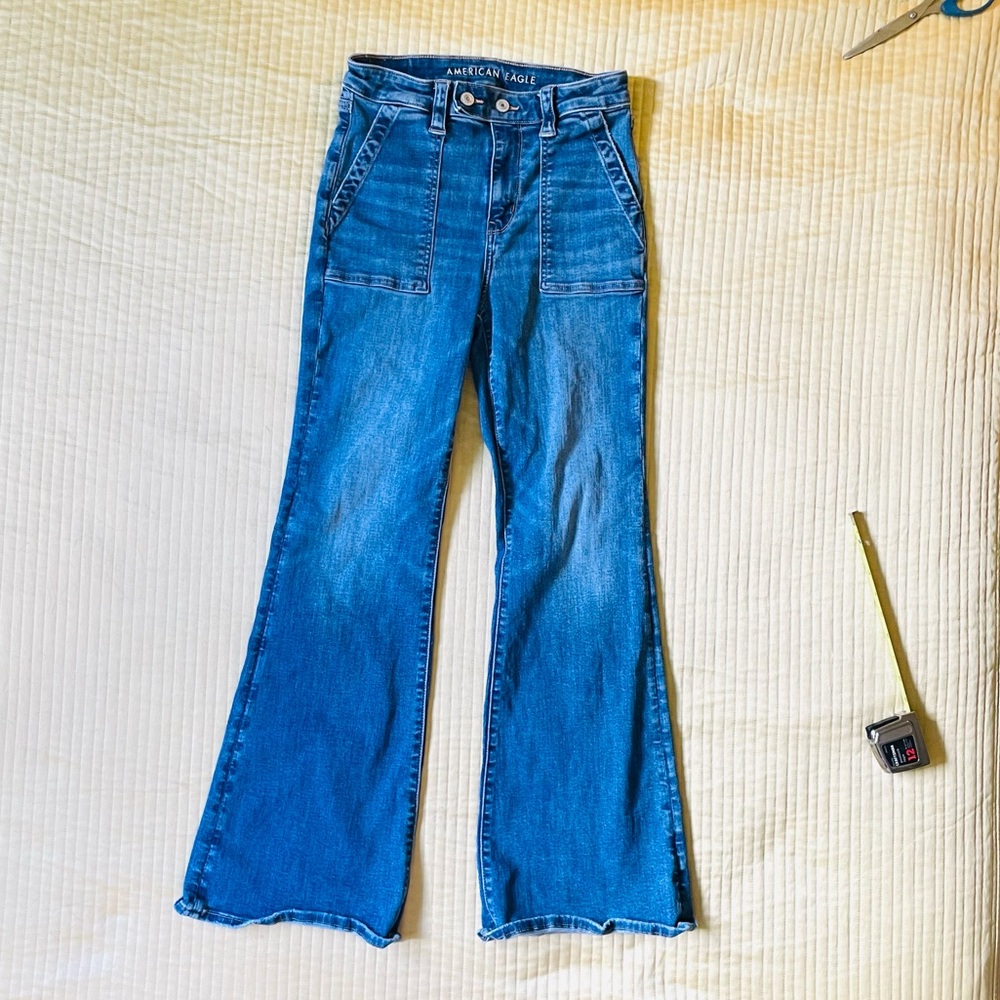 American Eagle Women’s jeans- high rise flare- size 4